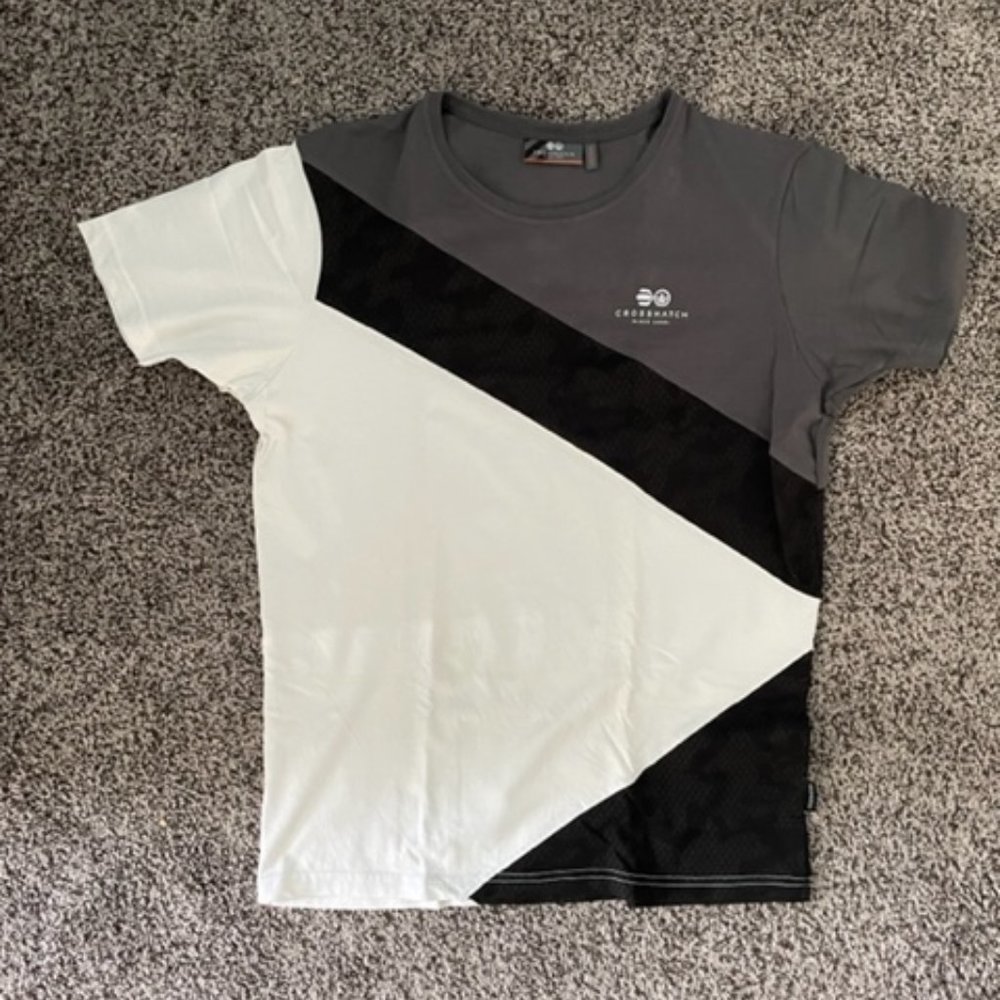 Crosshatch Men's T-shirt - Size Medium